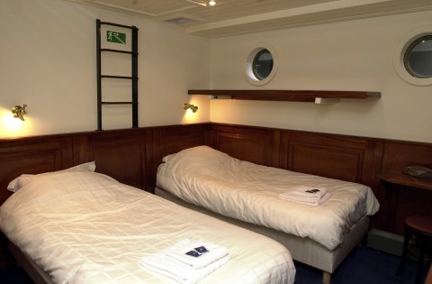 Schiff 990011 � Barkentijn Lelystad  � Hartstocht
