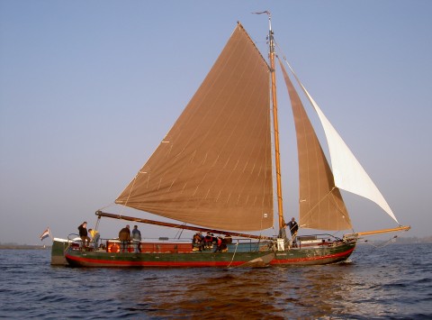 Schiff 990097  Aak Zeewolde  Ebenhazer